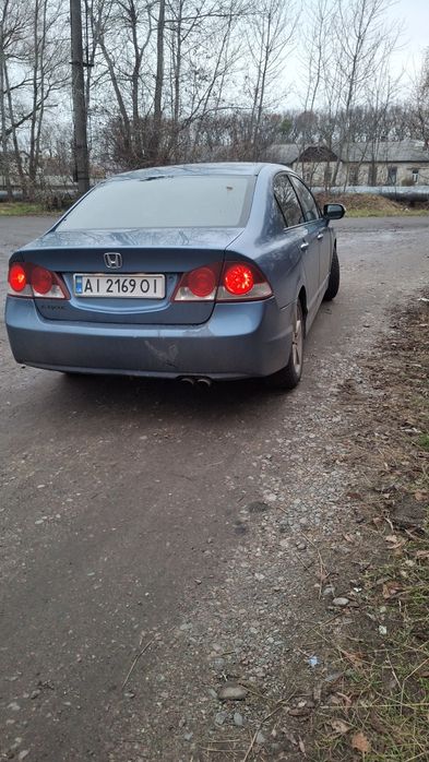 Продам HONDA civic 1.8 газ/бензин