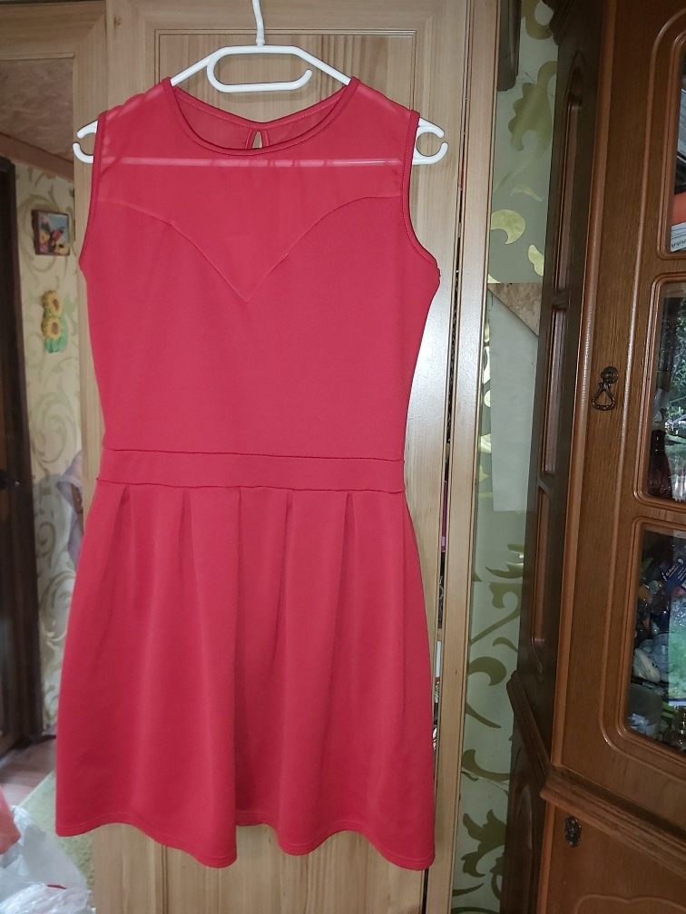 Nowa, czerwona  sukienka  S/M