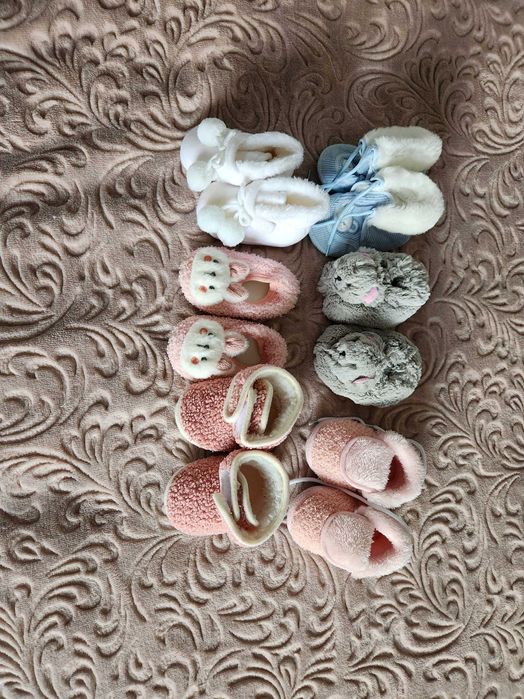 Продам дитячий одяг, комбінезон, курточки,чоловічки,сукні,светри є все