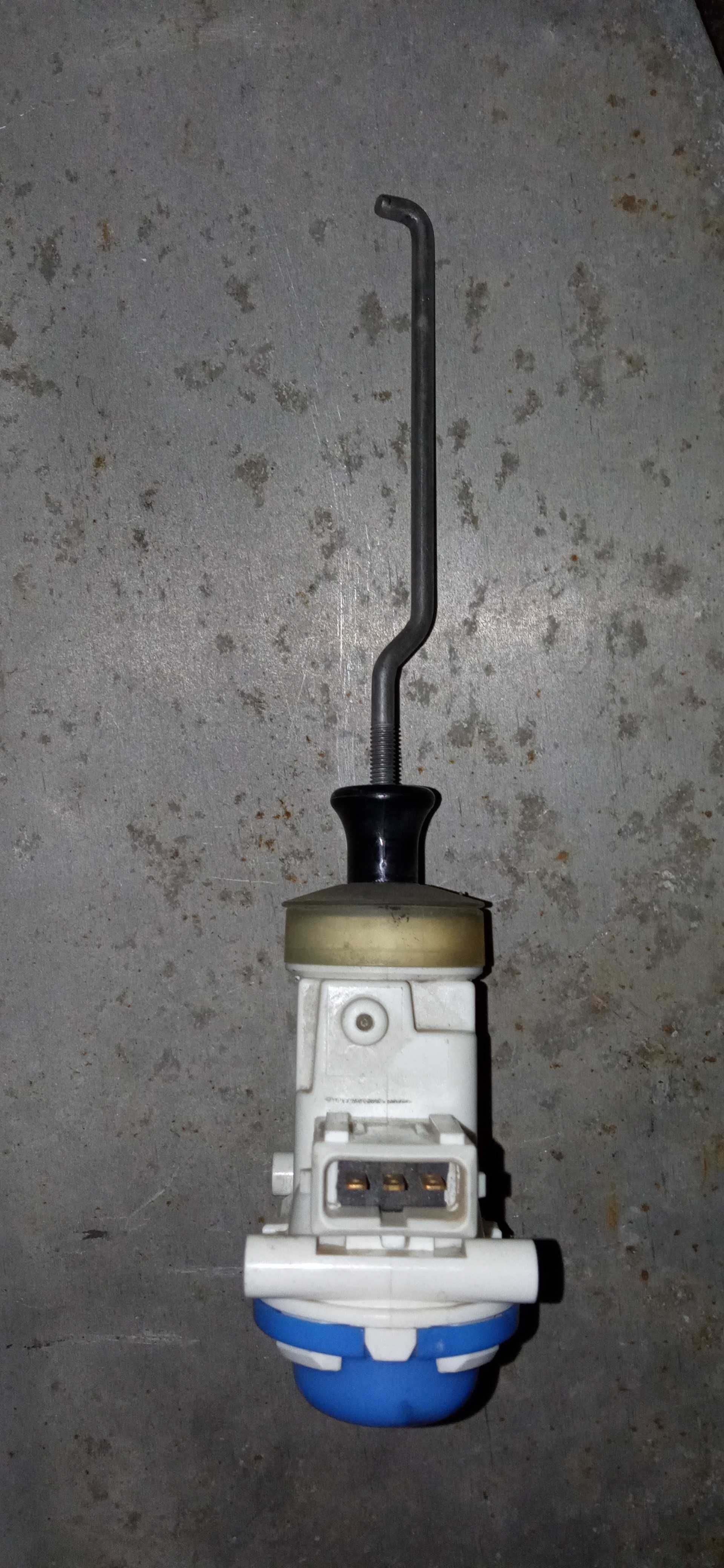 Вакуумний привід замка дверей VAG 8a0862153