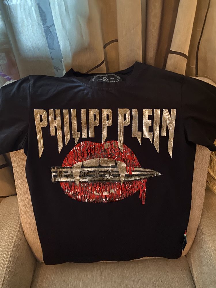 Классная футболка , Philipp Plein, оригинал!