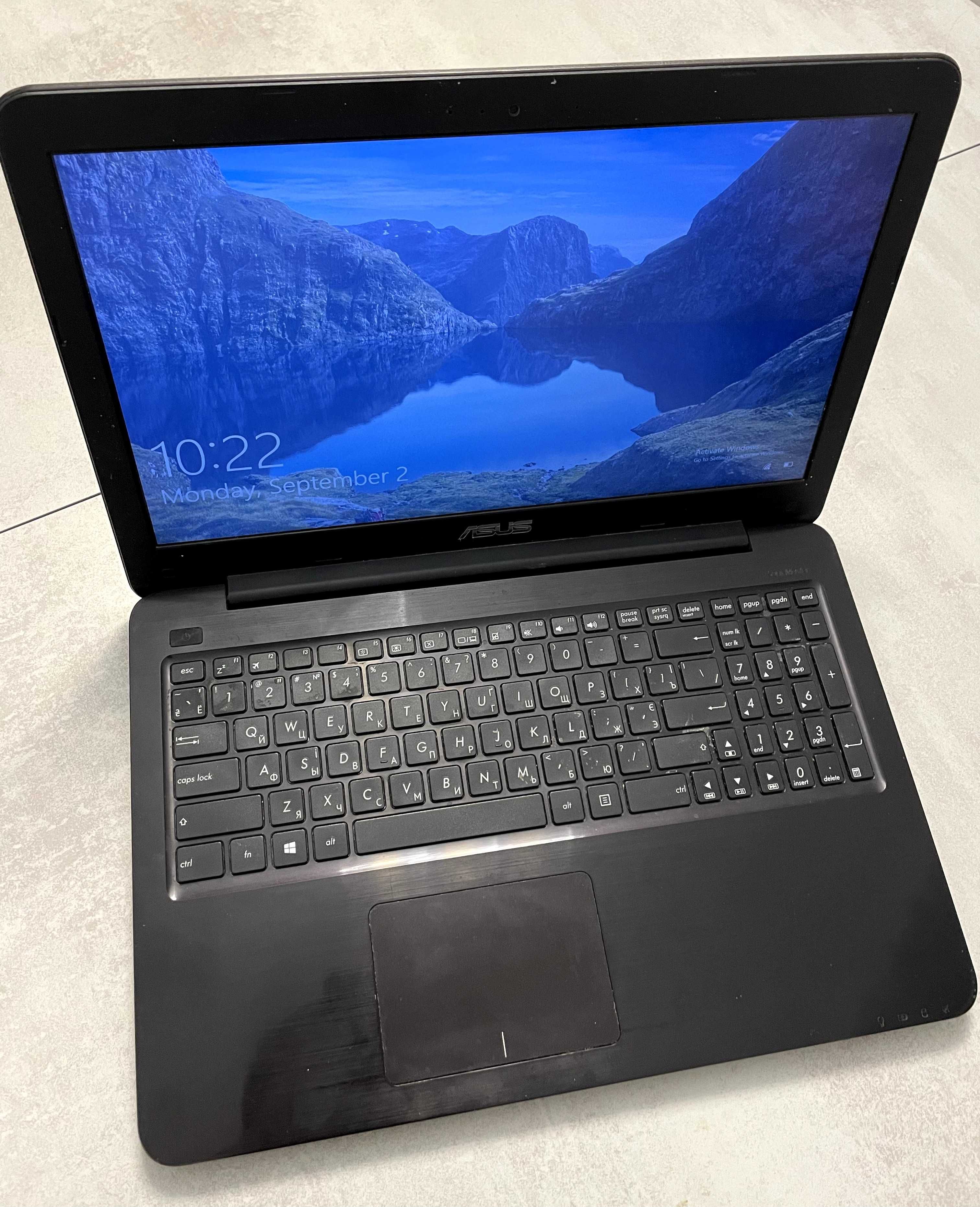 Ноутбук Asus X556UQ (GeForce MX940, 6GB RAM, Intel)
