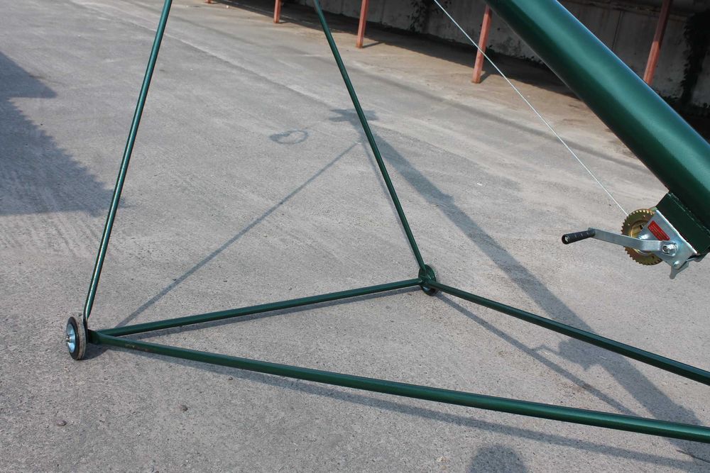 Шнековий погрузчик (навантажувач, зернометатель, конвейєр) зерна, соі