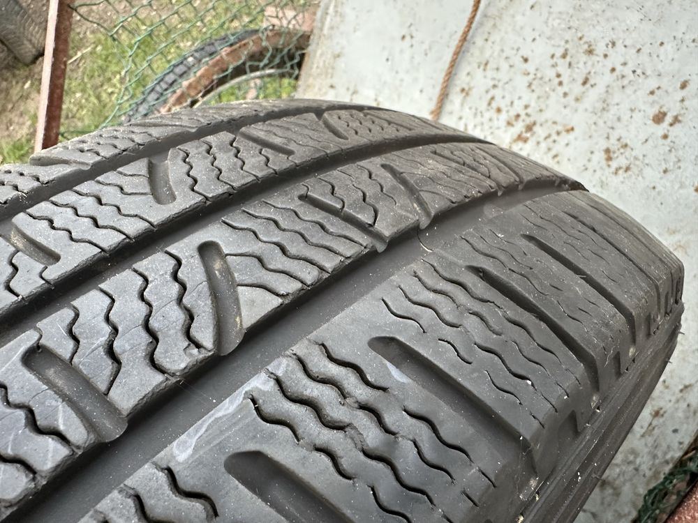 2 opony PIRELLI R16C 235/65 8-9mm