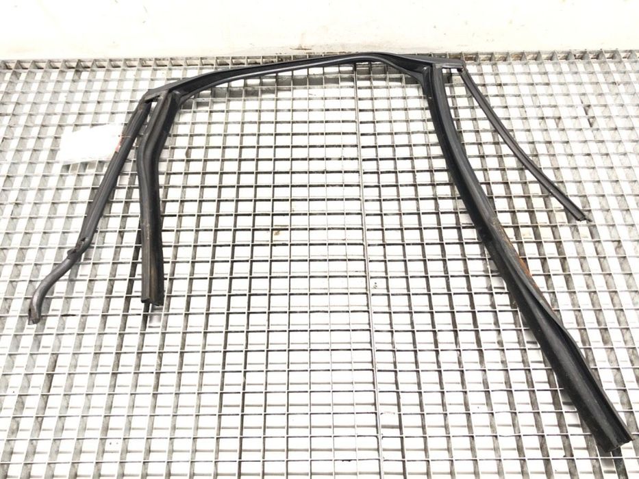 LISTWA RAMKA DRZWI TYŁ PRAWA  VOLVO XC60 I SUV (156) 2008 - 2017 D5 AWD 158 kW [215 KM] olej