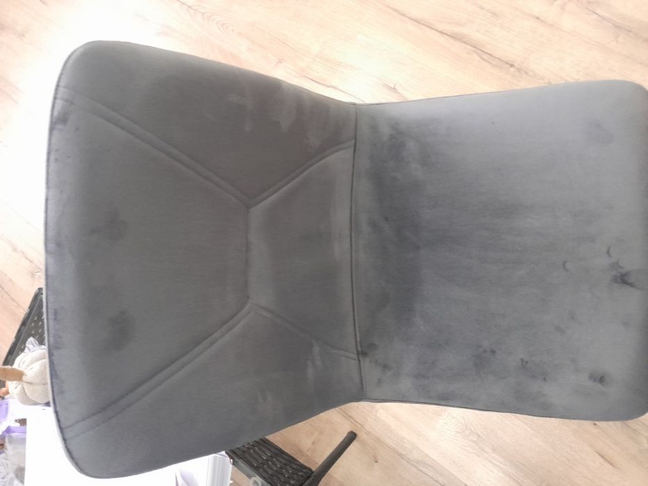 Стільці сірі 6 сині 6та чорні 8 штук