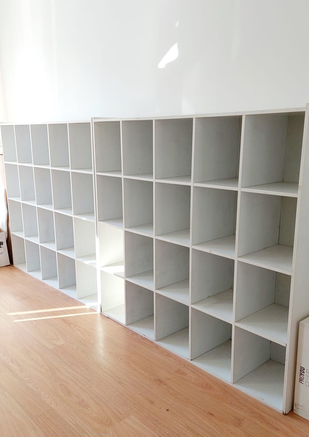 Campanha Stocks Mobiliário Lojas, estantes, vitrines, cadeiras, sofás