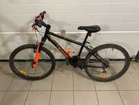 Rower dziecięcy czerwony BTWIN koła 24”
