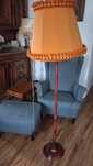 Lampa odłogowa drewno vintage