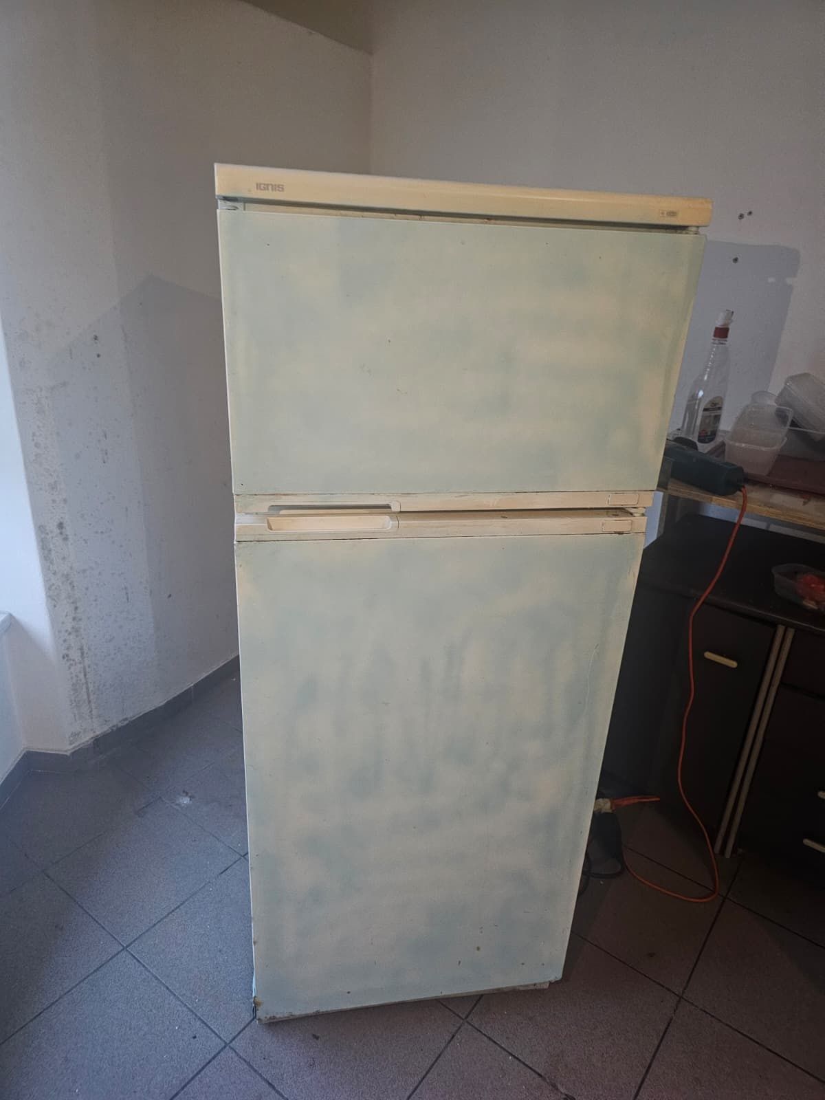 Frigorífico 2 portas funcionando bem