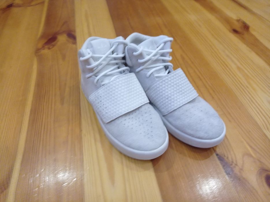 Кроссовки на мальчика Adidas