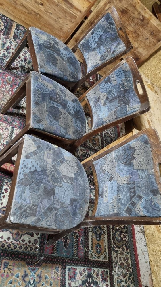 stare krzesła tapicerowane