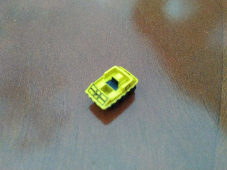 Espaço 1999: Sixteen 12 Micro VIP Eagle