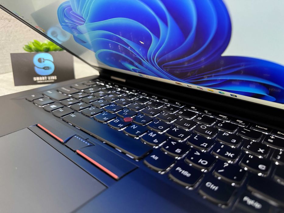 Стильний ноутбук Lenovo X1 Carbon Gen 4/256gb ssd/i5-6300u