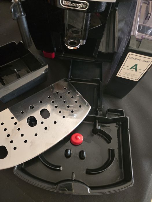 Máquina café Delonghi Magnifica S