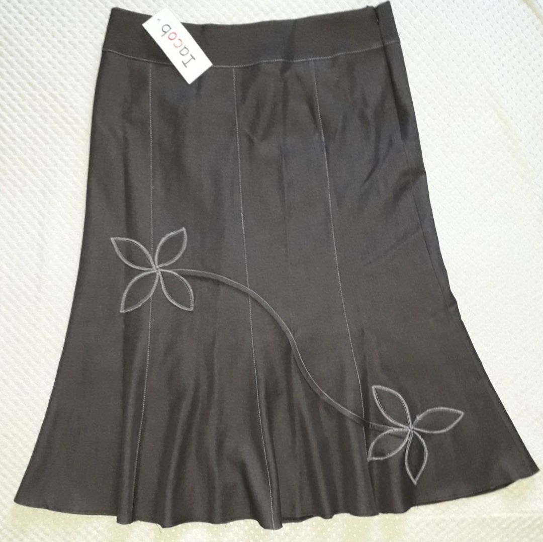 Elegancka szara spódnica