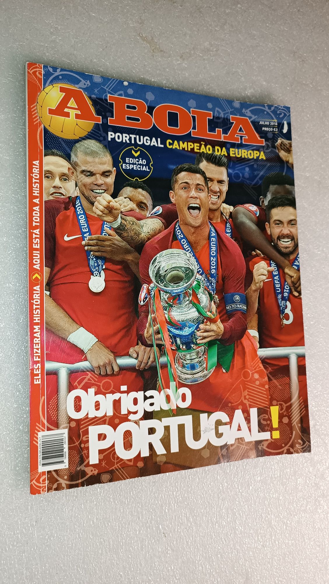 Antiga Revista A Bola - Portugal campeão da Europa 2016