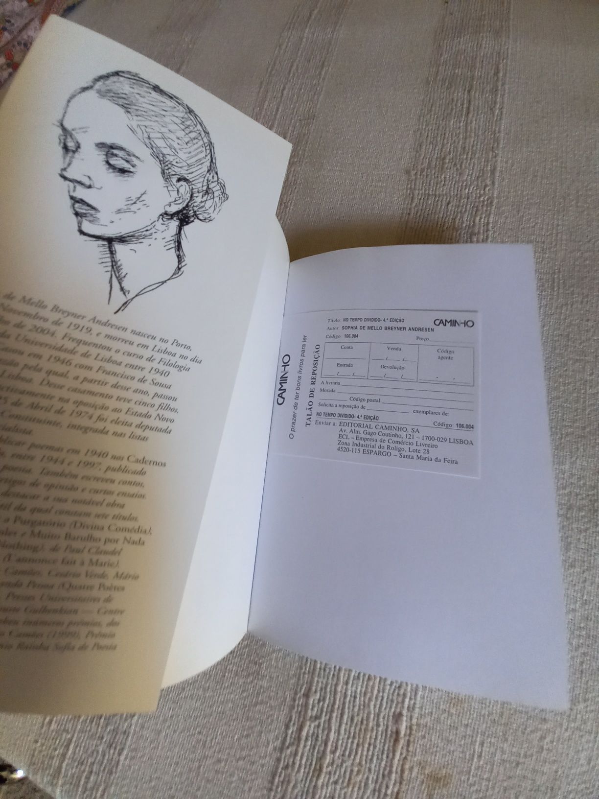 Livro de poesia de Sophia de Mello Breyner Andresen