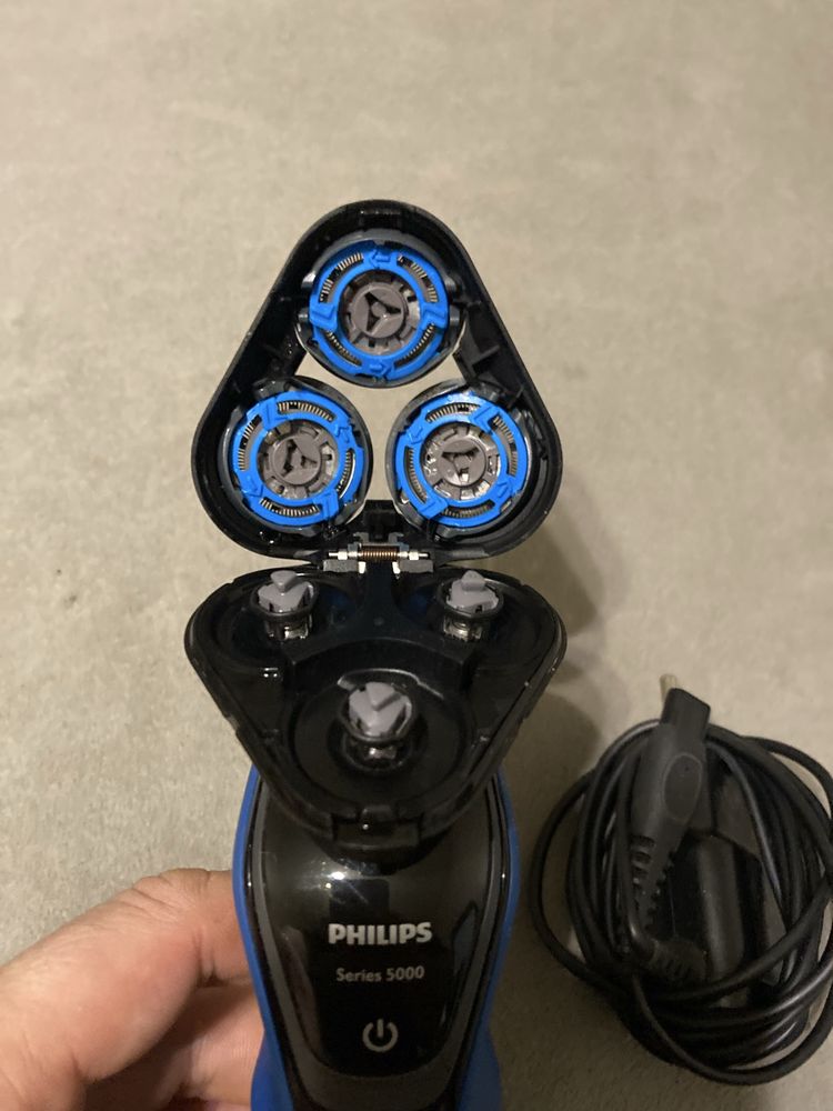 Бритва Philips Shaver Series 5000 AquaTouch S5250