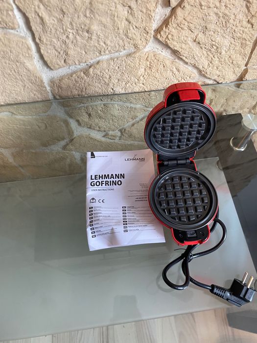 Mini gofrownica Lehmann Gofrino Red – 490 W, 4 wzory, 8 płyt