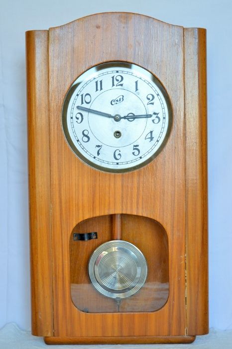 Часы ОЧЗ граждан СССР 50-х г. того века, времен правления Н. Хрущёва