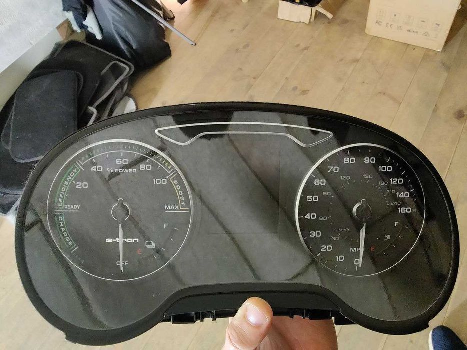 Приборка Audi A3 8V e-tron