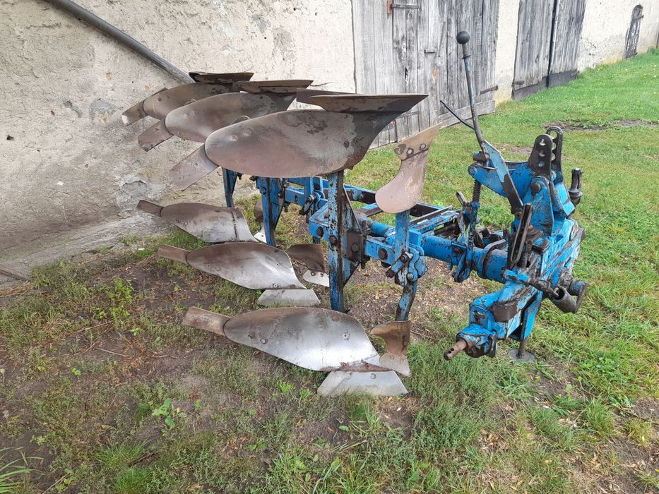 Pług 3 obrotowy rabewerk