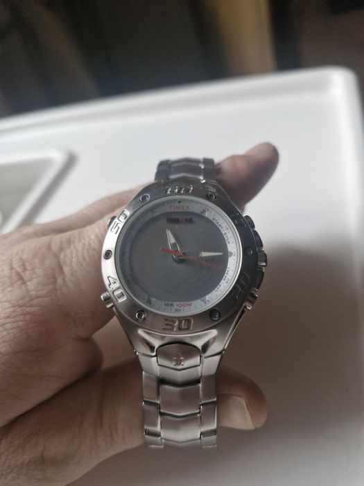 Sprzedam nowy zegarek timex