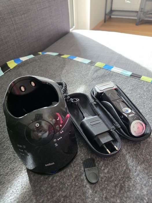Golarka Braun Series 7 760cc-4 ze stacją czyszczącą