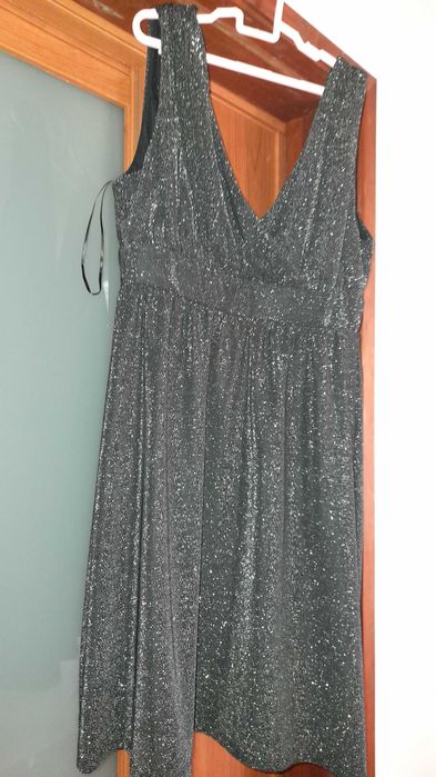 Vestidos Preto ou Preto/Dourado