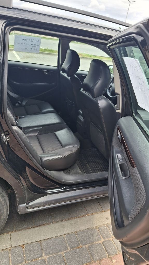 Volvo V70 D5 163KM