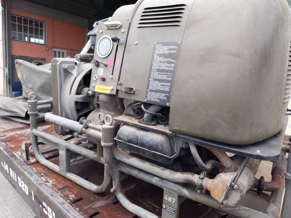 Compressor militar com motor carocha