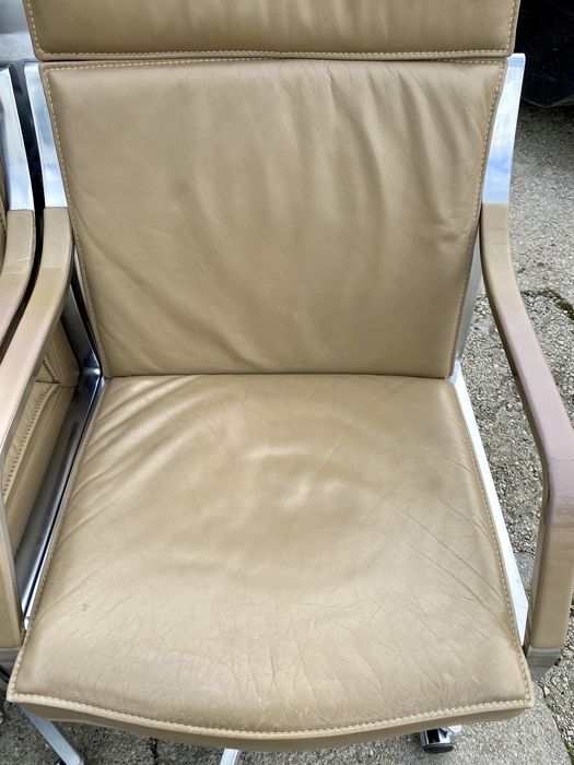 Skórzany fotel biurowy w stylu vintage