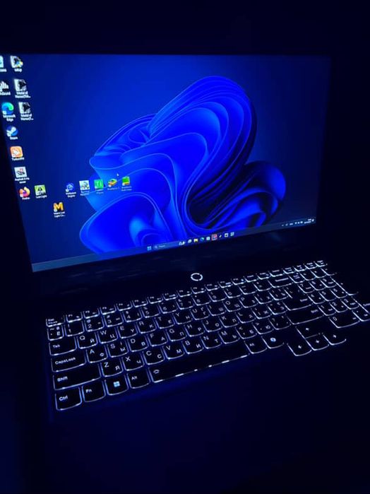 Ігровий ноутбук Lenovo LOQ 15IAX9 (83GS00JPRA)