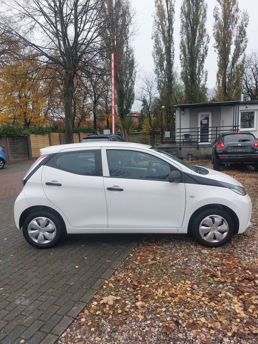 Toyota Aygo 2016 r mały przebieg