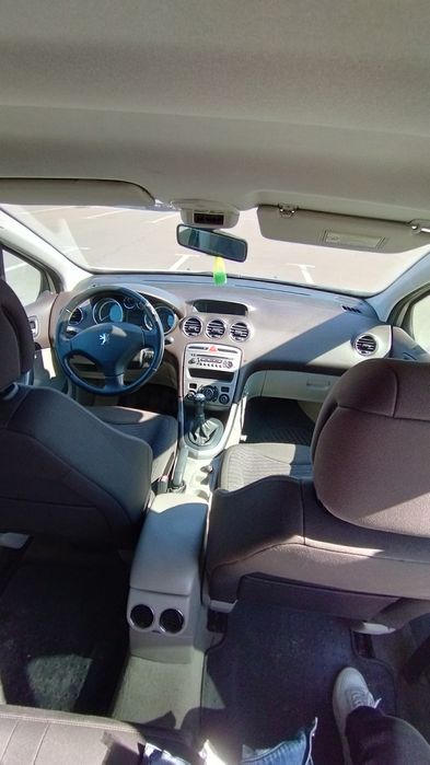 Авто PEUGEOT 308