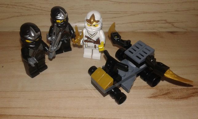 LEGO Ninjago 3 figurki + pojazd zestaw