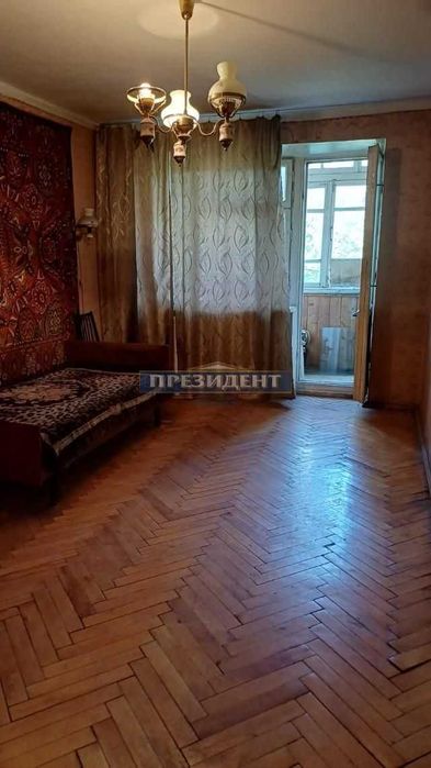 продам 2 комн Заболотного  24 999 у.е