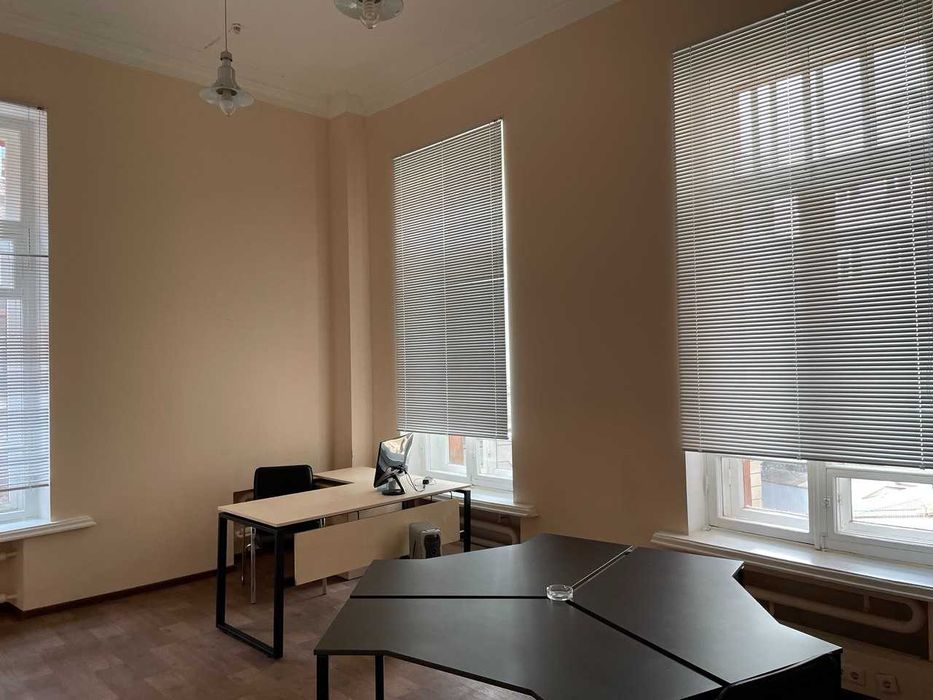 майдан Конституції - Оренда офісів в центрі Харкова