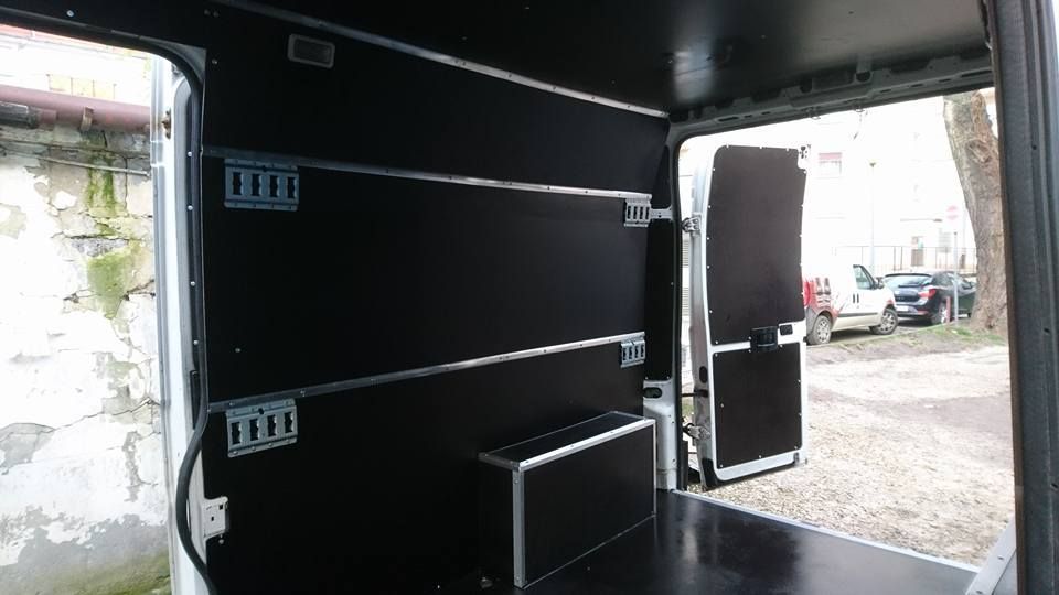 Zabudowa aut dostawczych Citroen Jumper L4H2