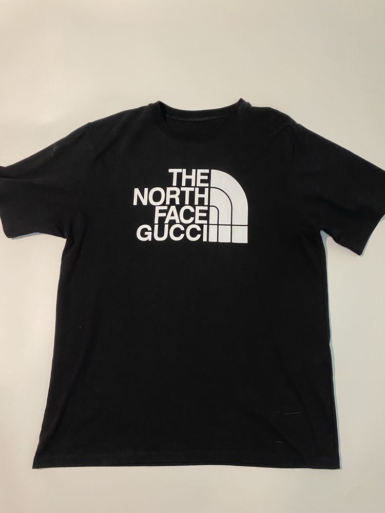 Футболка The North Face