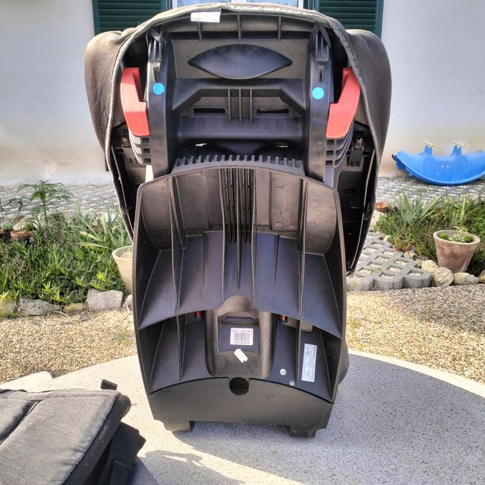 Cadeira para carro e cinta de criança