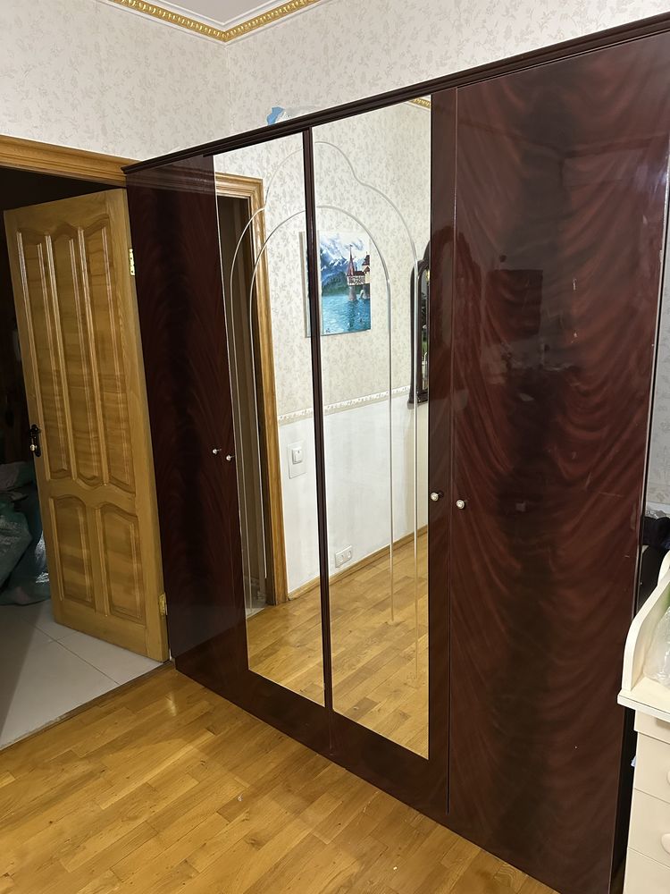 Спальня дерев'яна  італійська