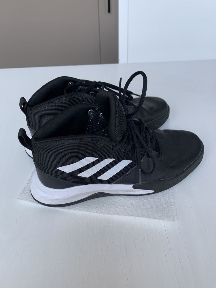 Buty Addidas do koszykowki rozm 38i 2/3