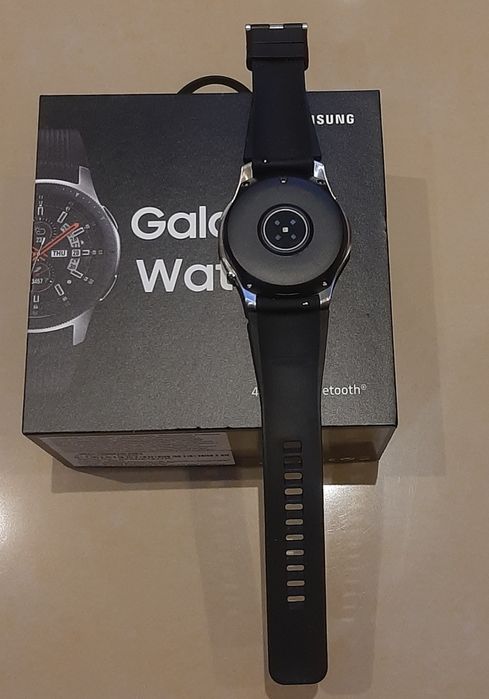 Смарт-часы Samsung Galaxy Watch