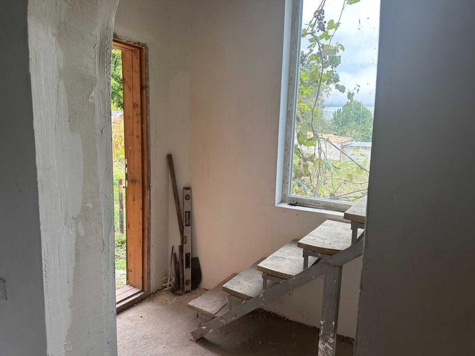 Просторий будинок! 100м2 - 6соток! Чорнові зроблені! Є Гараж!