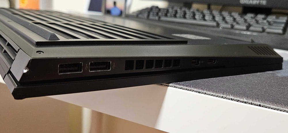Hp Omen 15 - ek0xx