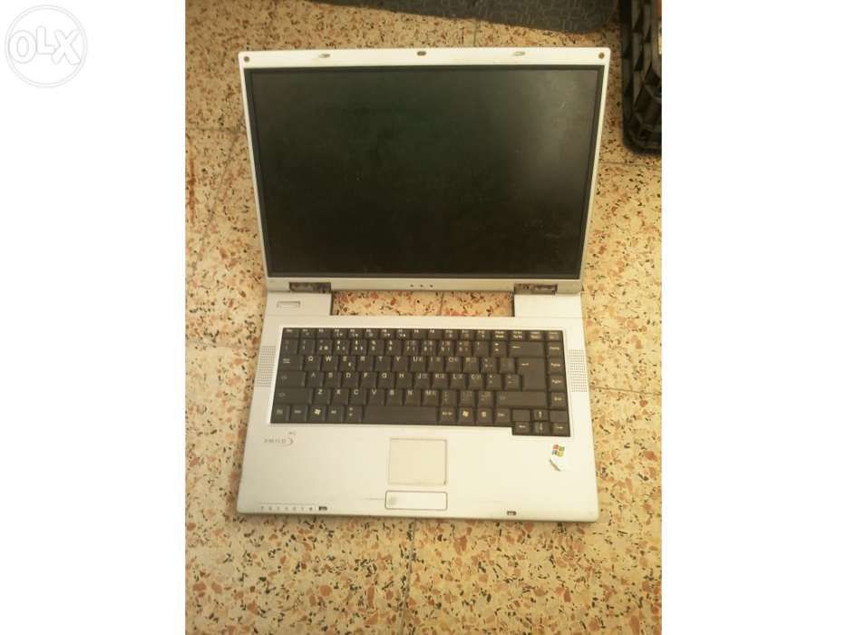 Fujitsu siemens amilo M1420