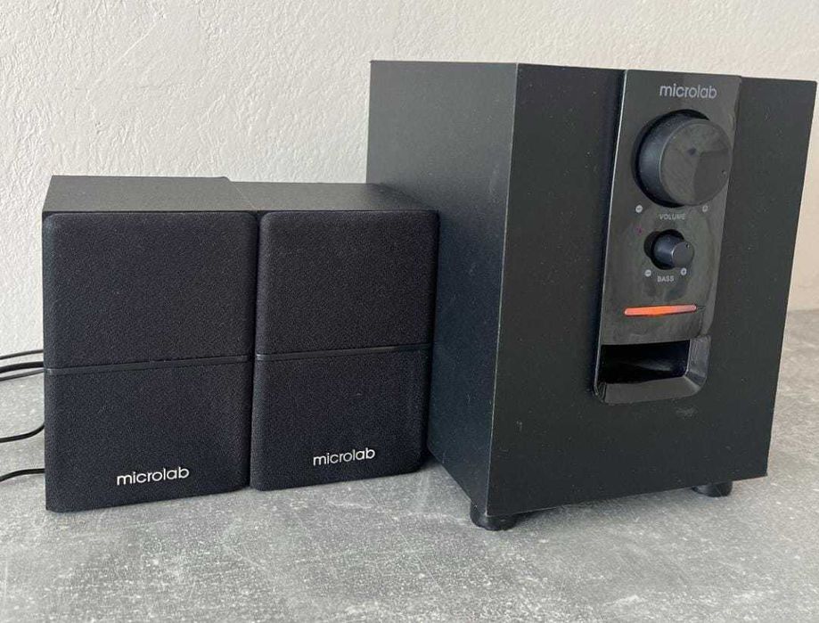 Продам терміново акустичну систему