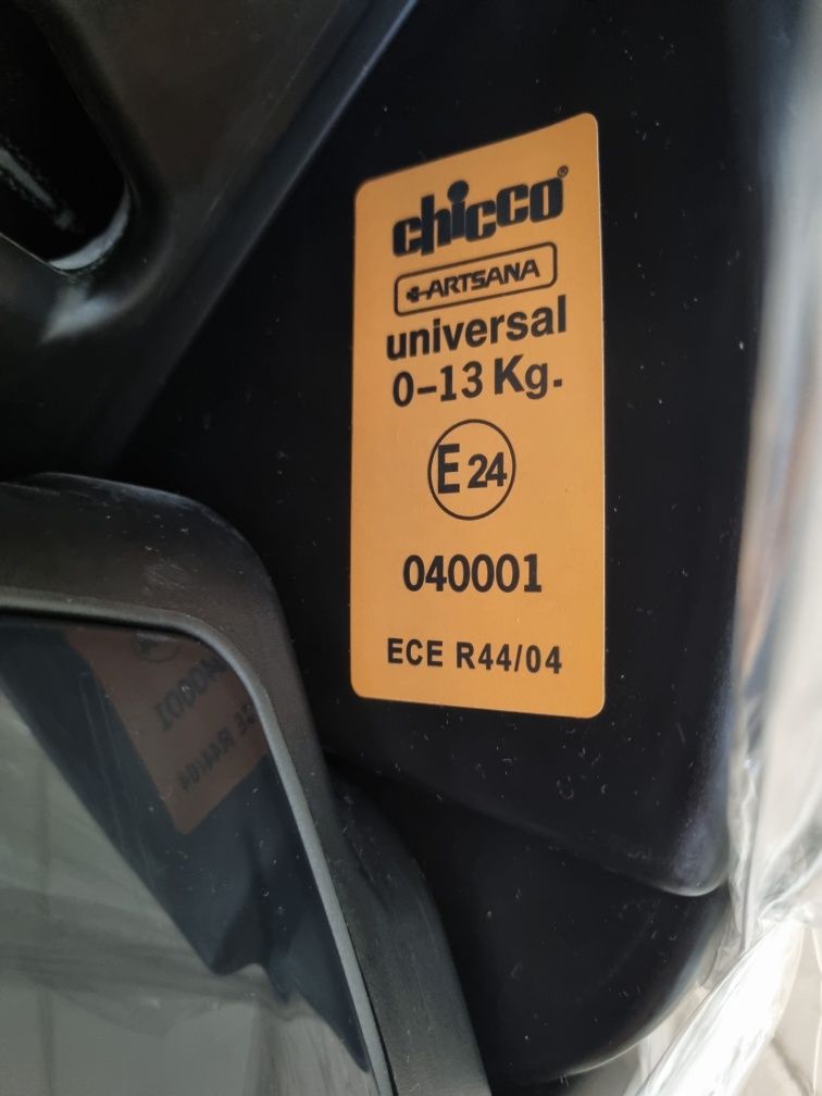 Ovinho bebé +carrinho+base auto chico